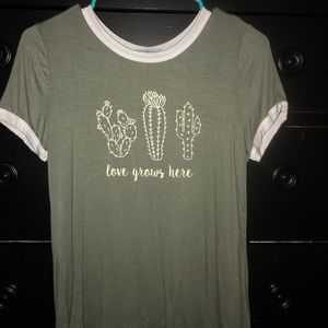 “Love Grows Here” t-shirt!❤️